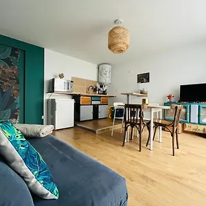 Apartment Petit Cocon En Auvergne, Combronde